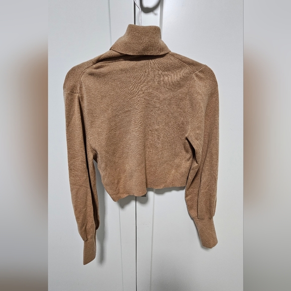 Aritzia Wilfred Rebecca Turtleneck - Picture 2 of 5